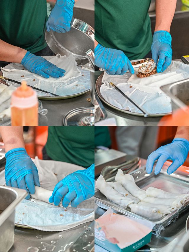 The distinctive cuisine of Gulangyu Island, for which a half-hour queue was endured before purchase.