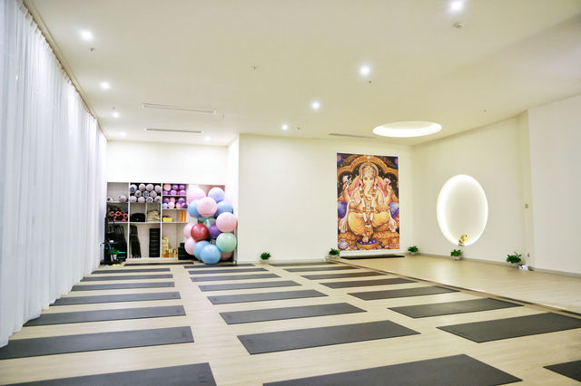 紅樹林遇見「愛瑜伽」，禪意風滿分的瑜伽館。