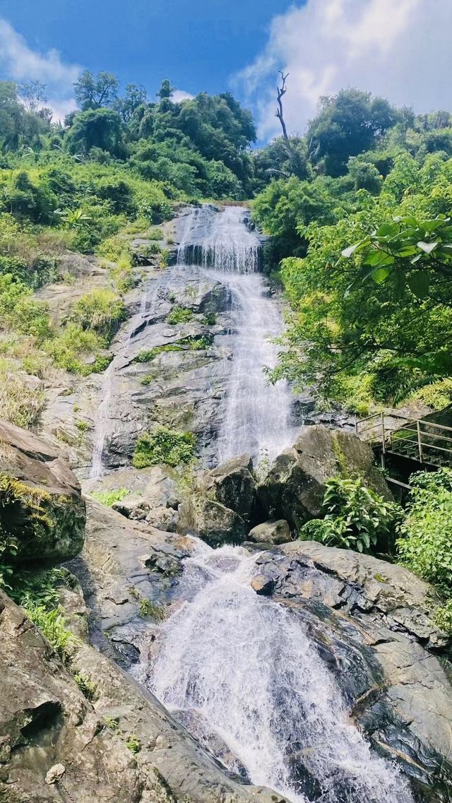 藏在中部的小瑞士，藏在雨林中的，沉浸大自然的美！