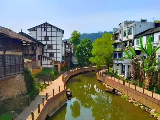 四川「一腳跨三縣」的千年古鎮，低調景美門票0元