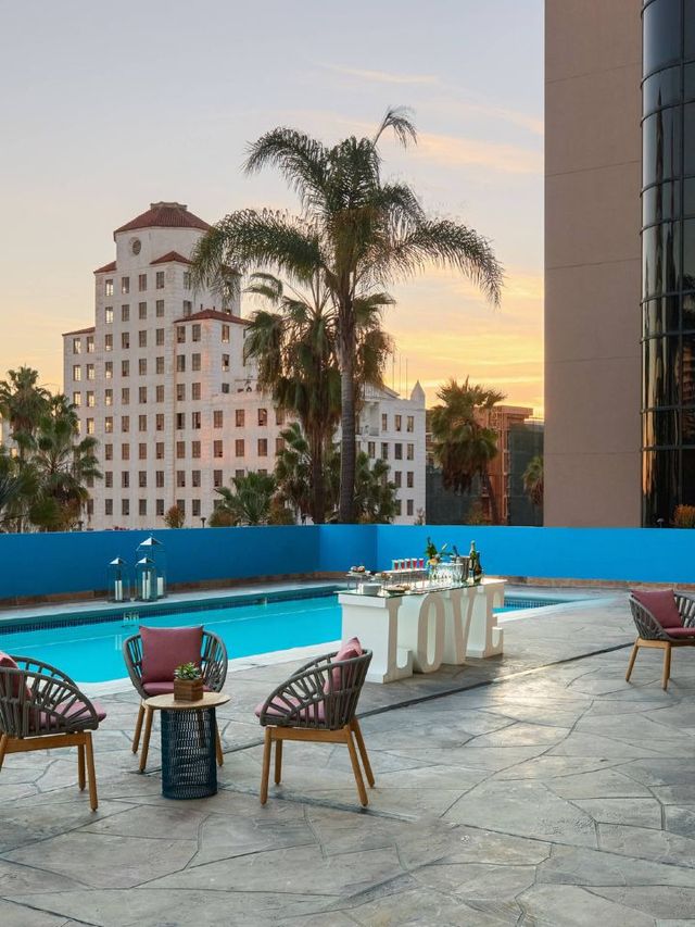 🌟✨ Long Beach Bliss: Marriott Downtown Delights! ✨🌟