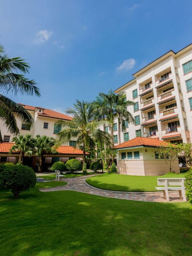 🌟 Hanoi's Hidden Gem: Lakeside Luxury at Diamond Westlake 🌟
