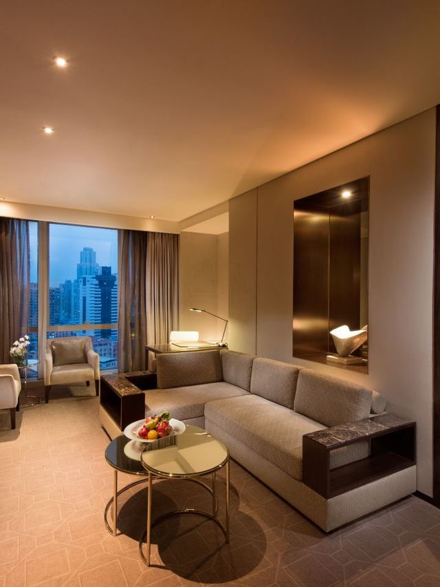 🌟 Shenzhen's Chic Sleeps: Futian's Finest Hotels 🌟