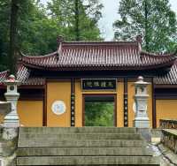 杭州郊區有個皇帝名山，已成暑假游頂流