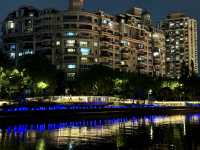 上海蘇州河美麗的夜景。