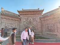 李家大院。