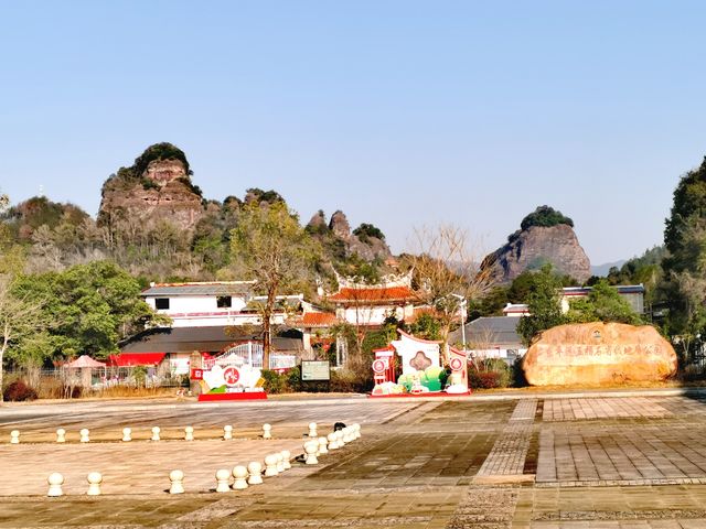 兼具雄、險、奇、秀、幽、古特色的五指石風景區（一）