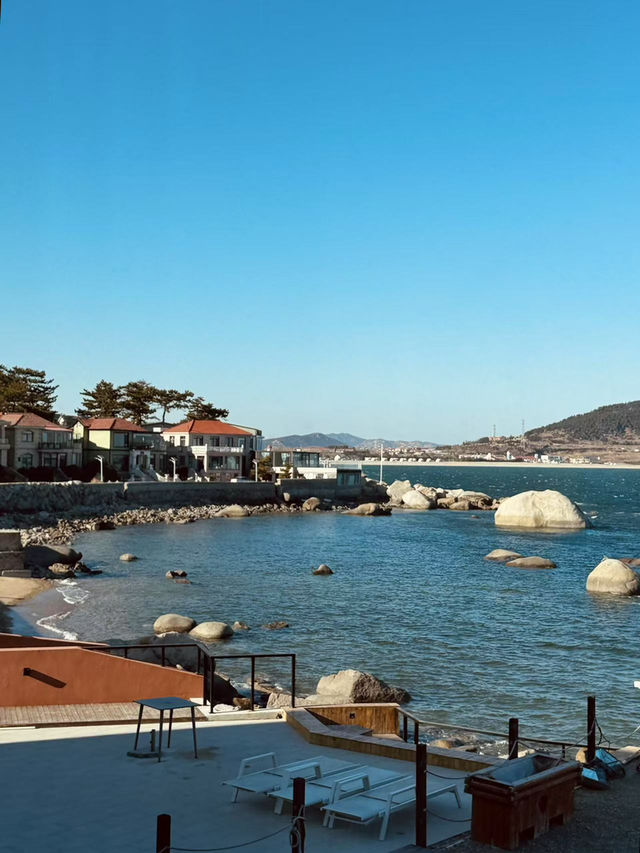 住進崂山的浪漫，枕海而眠。