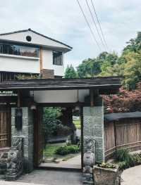 夏日沐浴喺山野，投入山野嘅鬆弛感！