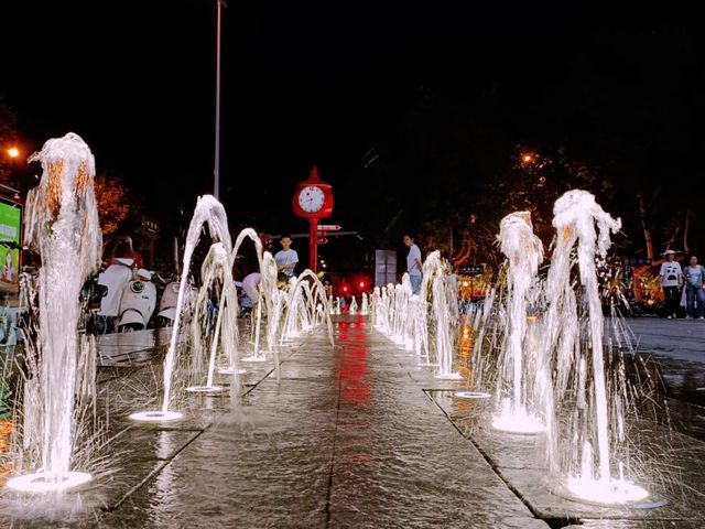 Xi'an Zhongmao Plaza: A Modern Icon in the Ancient Capital