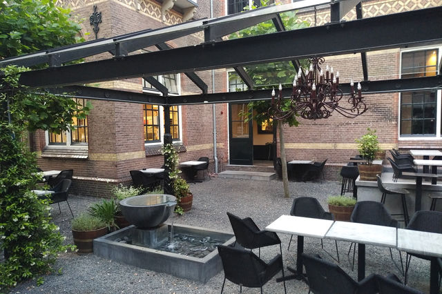 阿姆斯特丹學院酒店|經典設計與舒適體驗   地址：Roelof Hartstraat 1, 阿