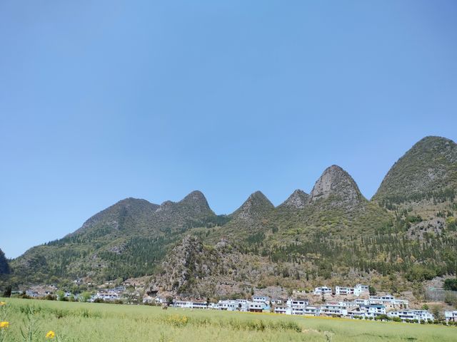 探索喀斯特峰林與田園詩畫的完美融合