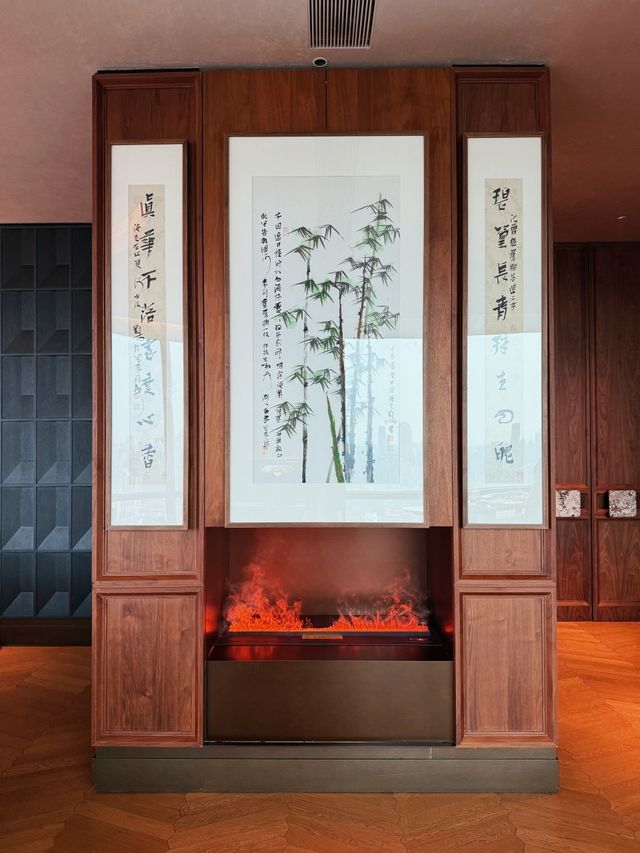 盧灣第一高樓裡的寧波菜黑珍珠餐廳