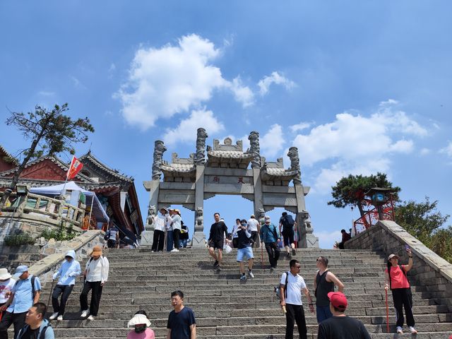 挑戰全程徒步紅門入，紅門出嘅泰山之旅