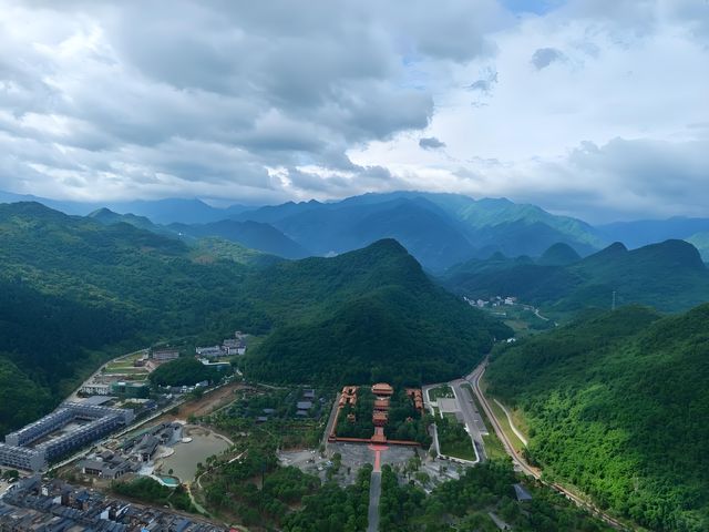 九嶷山紫霞岩 #藏在湖南的萬年地質奇觀 #徐霞客都連住四夜 九嶷山紫霞岩 #藏在湖南的萬年地質奇觀 #徐霞客都連住四夜