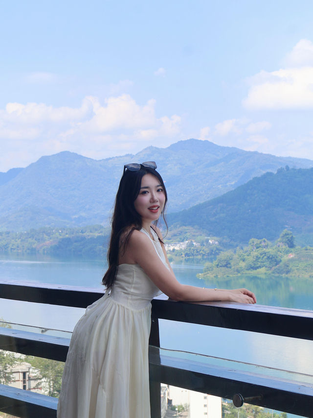 巴馬最佳日落觀景點長壽鄉炸場!巴馬地磁溫泉中心全新開業 巴馬最佳日落觀景點長壽鄉炸場!巴馬地磁溫泉中心全新開業