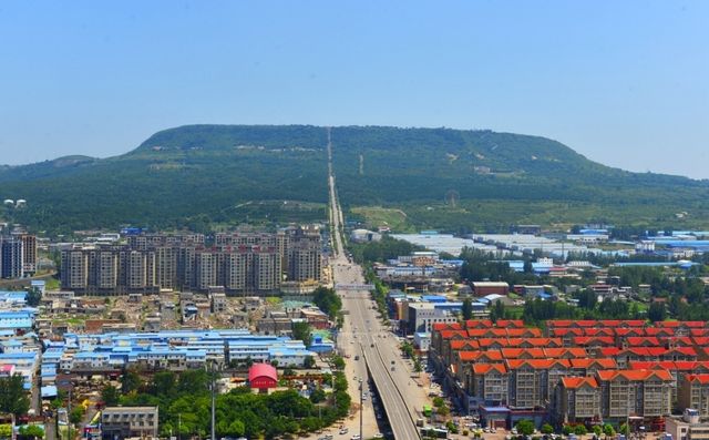 探秘平頂山：一座讓你心跳加速的「天然氧吧」！