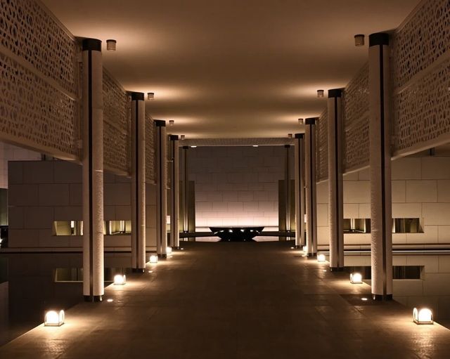 伊寧洲際酒店環境很好yo～#酒店天花板