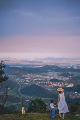 Only 1 hour direct from Ningbo! A perfect spot for camping on the mountaintop to watch the windmills and stunning sunsets