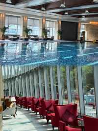 出差酒店的天花板住一次就被震撼到了! ! !