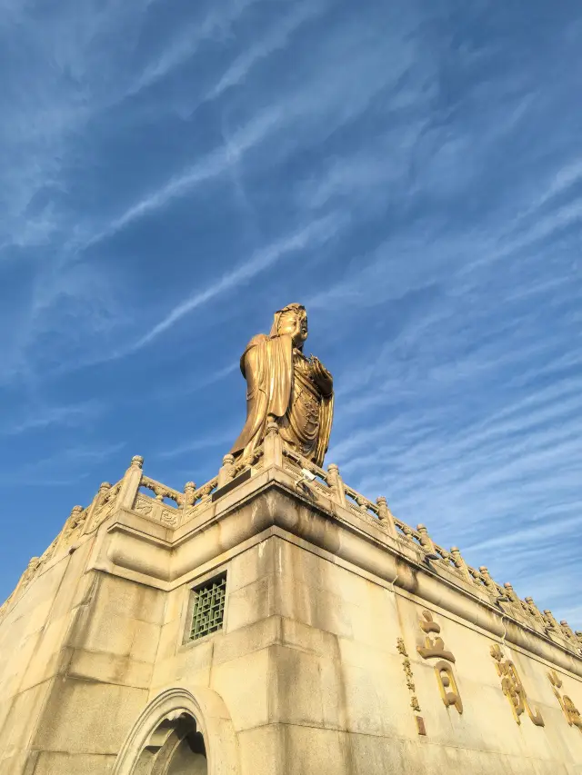A One-Day Pilgrimage to Mount Putuo | This Counterclockwise Route Helped Me Avoid 90% of the Crowds