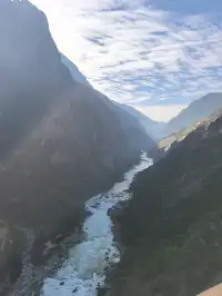 棄了「虎跳峽」選了「虎香公路」