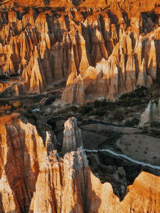 雲南元謀土林の遊び方ガイド
