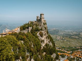 Matara’s Gorgeous Church Vibes: Culture, Sun & Insta-Worthy Moments 🌞⛪