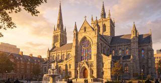 ライプツィヒ：世界の書籍の街、インクの香りと音符が交差するドイツの秘境