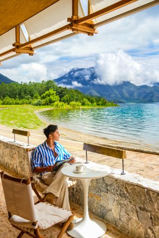 [It can be Lugu Lake or Italy’s Lake Como]