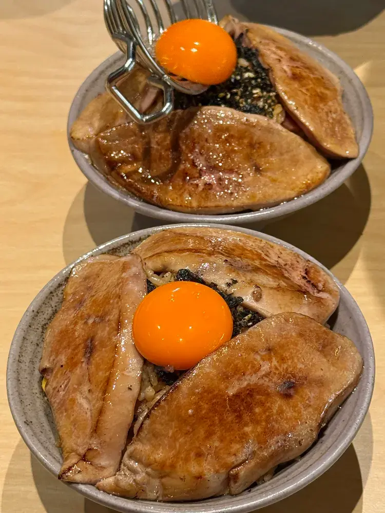 창사!! 혼밥이나 둘이서 먹기 딱 좋은 최고의 맛집 발견....。