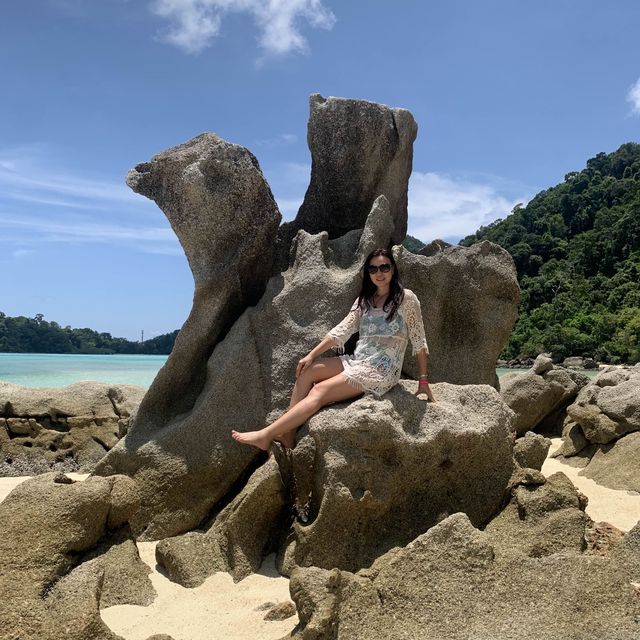 เดินเที่ยวชายหาด เกาะสุรินทร์เหนือ 