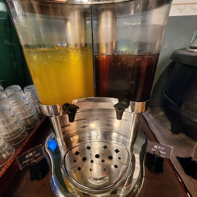 天幕下的高質半自助晚餐