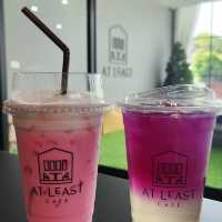 คาเฟ่ลับจริง ในบ้าน ส่วนตัว