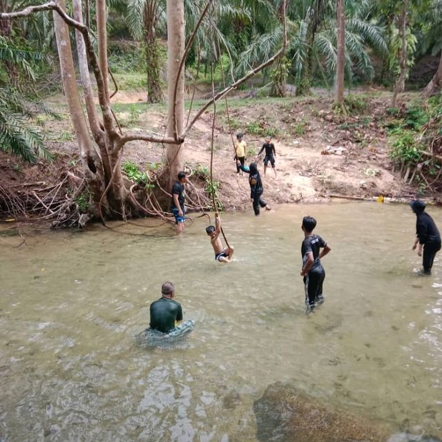 La HOt Spring na na na na ganu iterr so hot!!