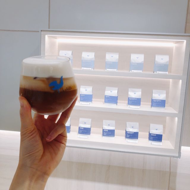 🦋☕️ 網美打卡咖啡店📍kafeD Shin Kong Mitsukoshi Taipei Xinyi A8 Shop kafeD 台北信義A8店
