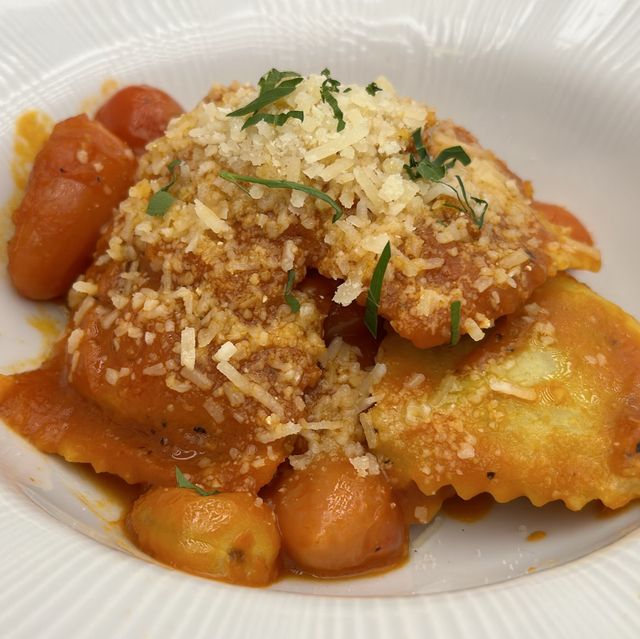 Local fusion cafe 