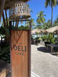 The DELI Cafe คาเฟ่ริมทะเล 📍เขาหลัก พังงา