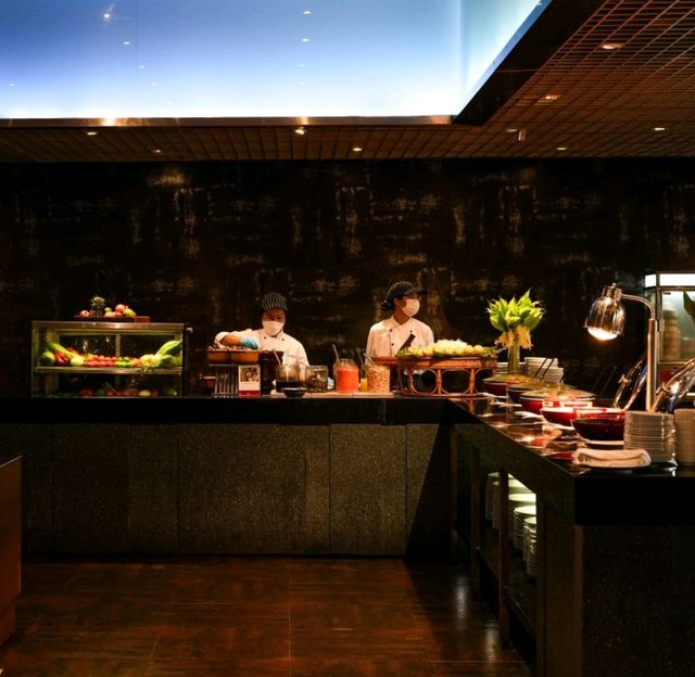 ลากแฟนไปเดทบุ​พ​เฟ​่​ต์​sunday​brunch ดื่มด่ำเพลงและอาหาร