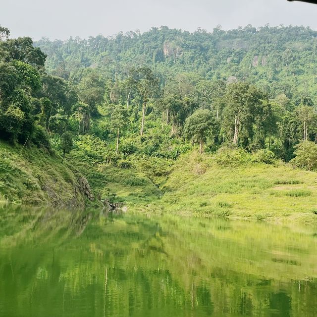 ล่องเรือ เขาช่องลม นครนายก