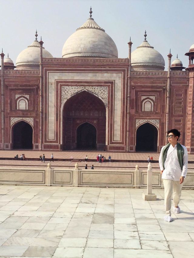 Discover the symbol of True Love @ Taj Mahal