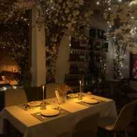 The Hounge   Restaurant เวียงจันทน์