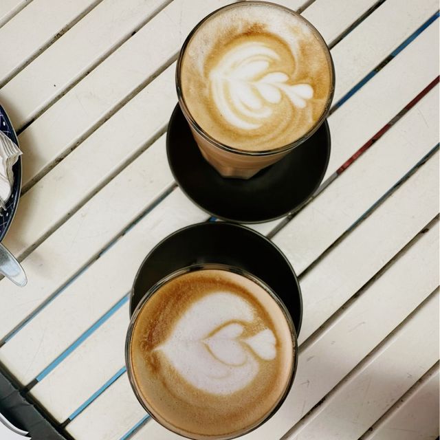Ruma Puteh cafe