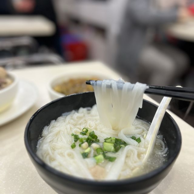必食 惹味咖哩 配 軟腍肉嫩牛坑腩