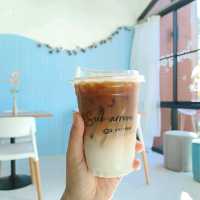 ร้านกาแฟใกล้วัดม่วง Suk arrom สุขอารมณ์ :)