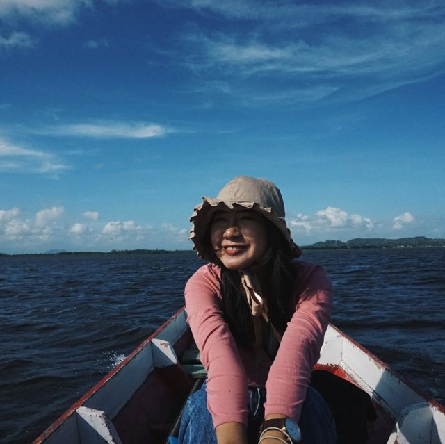 ล่องเรือ ชมธรรมชาติ ทะเลน้อย พัทลุง