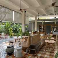 เวลาแห่งความสุขที่ The Standard Hua Hin