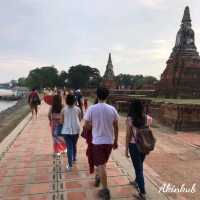 เดินชมความงามวัดไชยวัฒนาราม