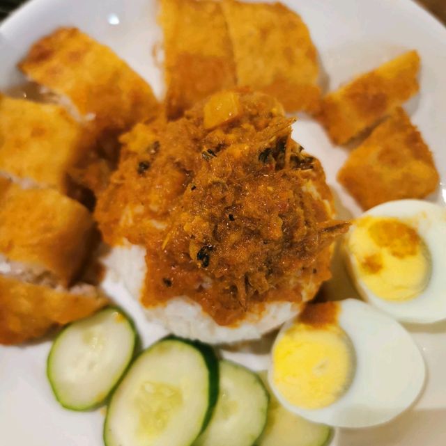 在檳城2F+ Cafe享用午餐