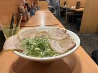福岡・大名。かわいい名前のとんこつラーメン『博多くまちゃん らぁめん 大名本店』